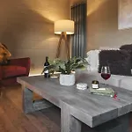 Scar View - Getaway For Two - Ridgestone * Underbarrow