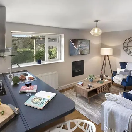 Scar View - Getaway For Two - Ridgestone