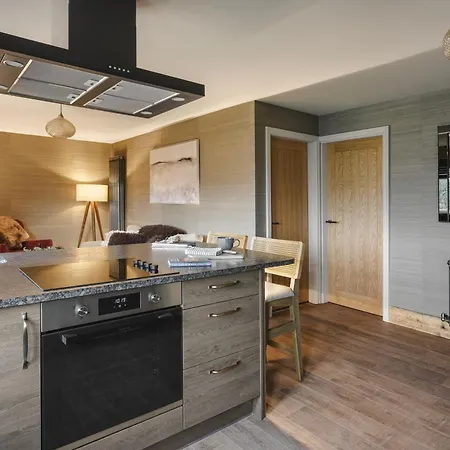 Scar View - Getaway For Two - Ridgestone