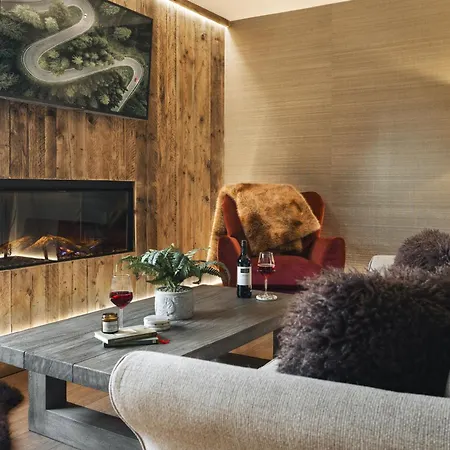 Scar View - Getaway For Two - Ridgestone *